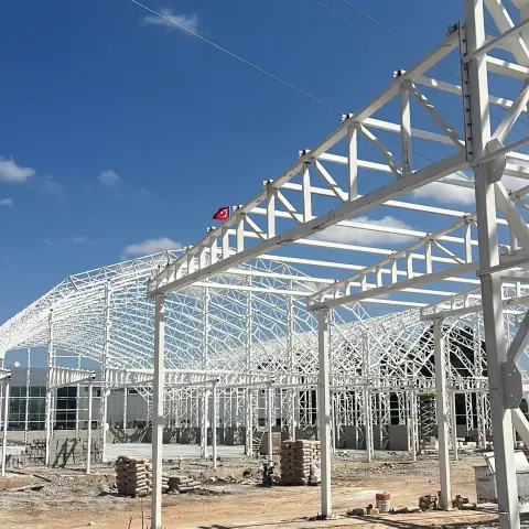 Kafes kolonlu kemer çatı çeliği