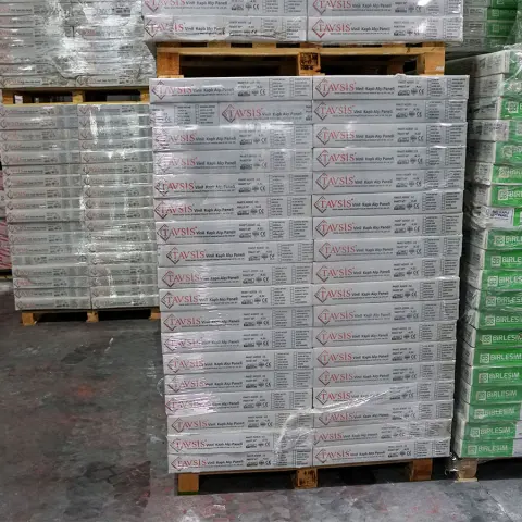 Sevkiyat öncesi paletli stok alanı